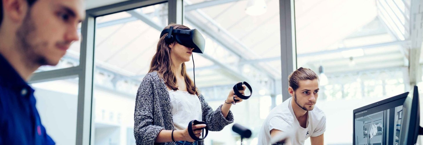 Image de couverture de la référence Développement d’un TP en réalité virtuelle pour les élèves de l'école d'ingénieur ECAM.