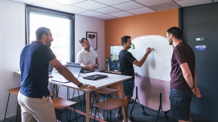 Couverture de l'article Event Bus : Le secret d'une architecture Symfony réellement découplée